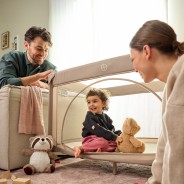 Lionelo Laura Beige Sand — Kompaktowe łóżeczko turystyczne