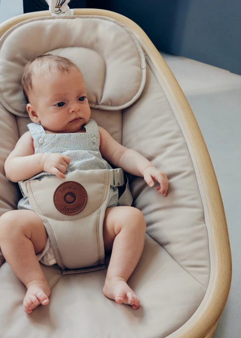 Lionelo Olivia Beige Natural — Leżaczek-bujaczek