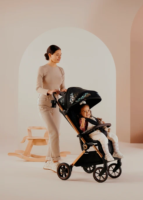 Wózek spacerowy 8,2 kg, składanie jedną ręką, do 22 kg - Cloe Golden Moments - Lionelo