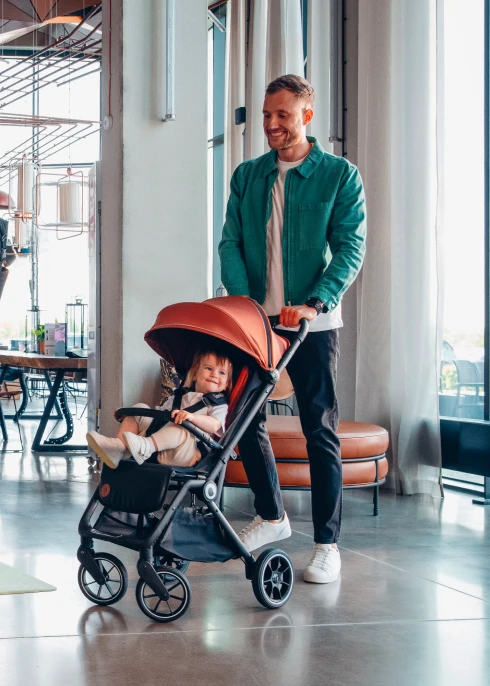 Wózek spacerowy 8,2 kg, składanie jedną ręką, do 22 kg - Cloe Brown Rust - Lionelo