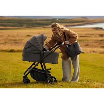 Lionelo Amber Plus 3 w 1 Beige Sand — Wózek wielofunkcyjny z fotelikiem