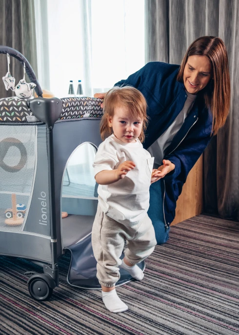 Łóżeczko turystyczne Flower Grey Stone - Lionelo