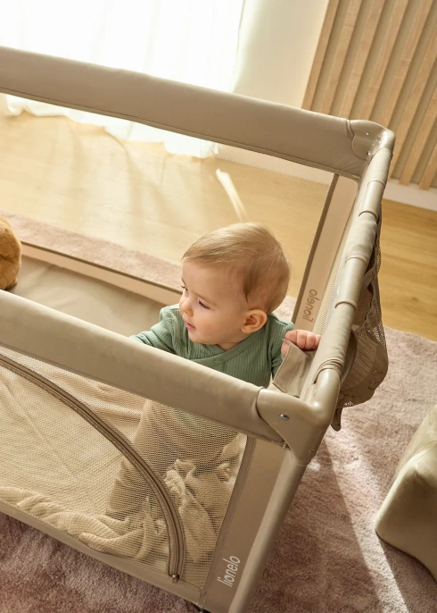 Łóżeczko turystyczne Laura Pink - Lionelo