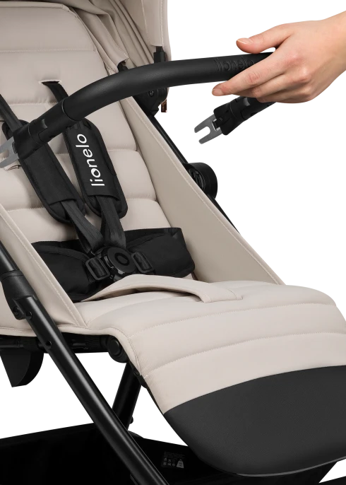 Wózek spacerowy od narodzin, koła gumowe, do 22 kg, klamra magnetyczna - Iva Beige Sand - Lionelo