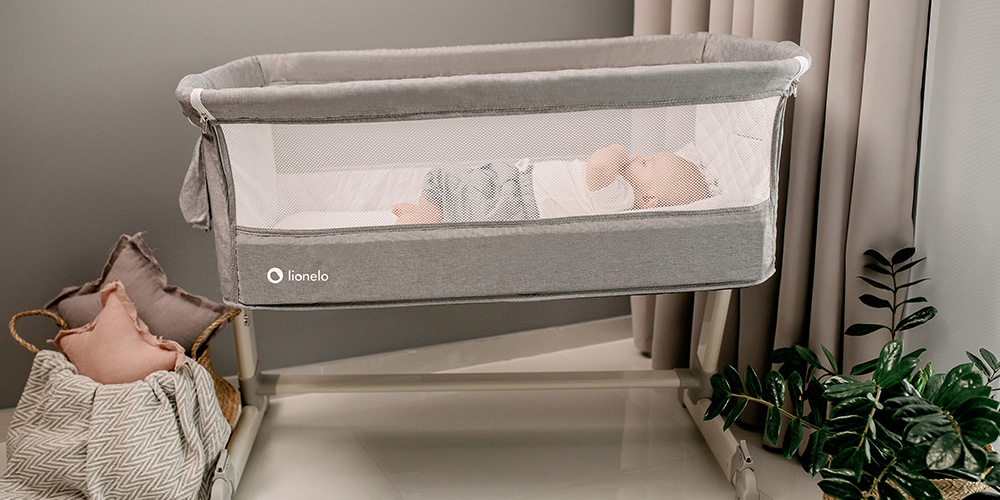 Bezpieczny i komfortowy kącik dla niemowlaka w małej sypialni