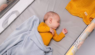 Jak nauczyć dziecko spać w łóżeczku?