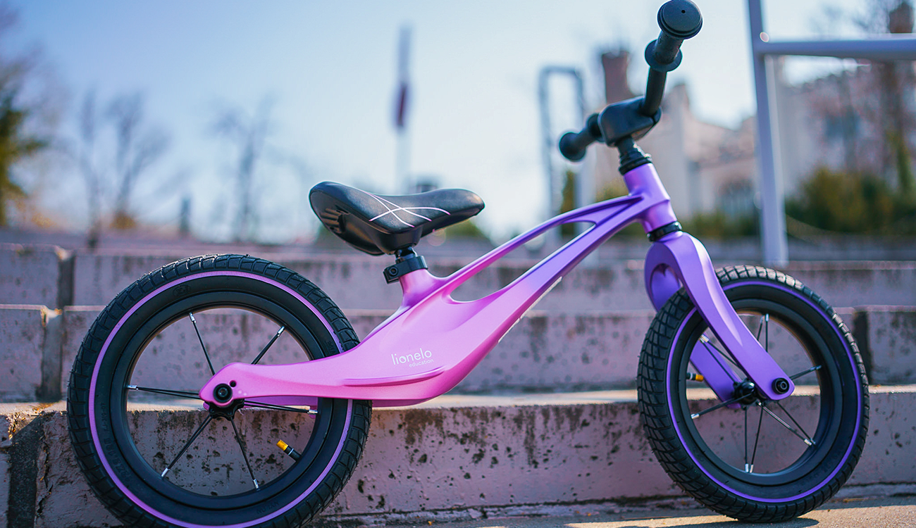 Rowerek biegowy Lionelo Bart Air Pink Violet na radosne przejażdżki